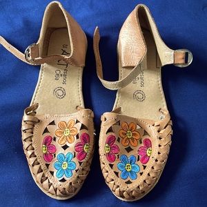 Hand made sandals from Mazatlán Mexico size 25 or 8 in US size